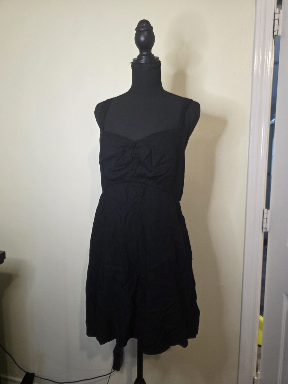 Old Navy Black Sleeveless Mini Dress with Sweetheart Neckline